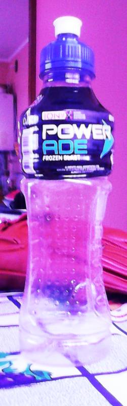Powerade (Mountain Berry Blast)